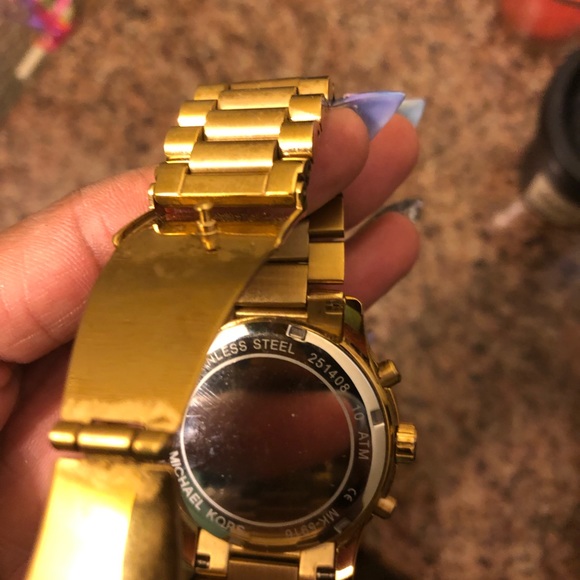 Watch - Picture 3 of 4